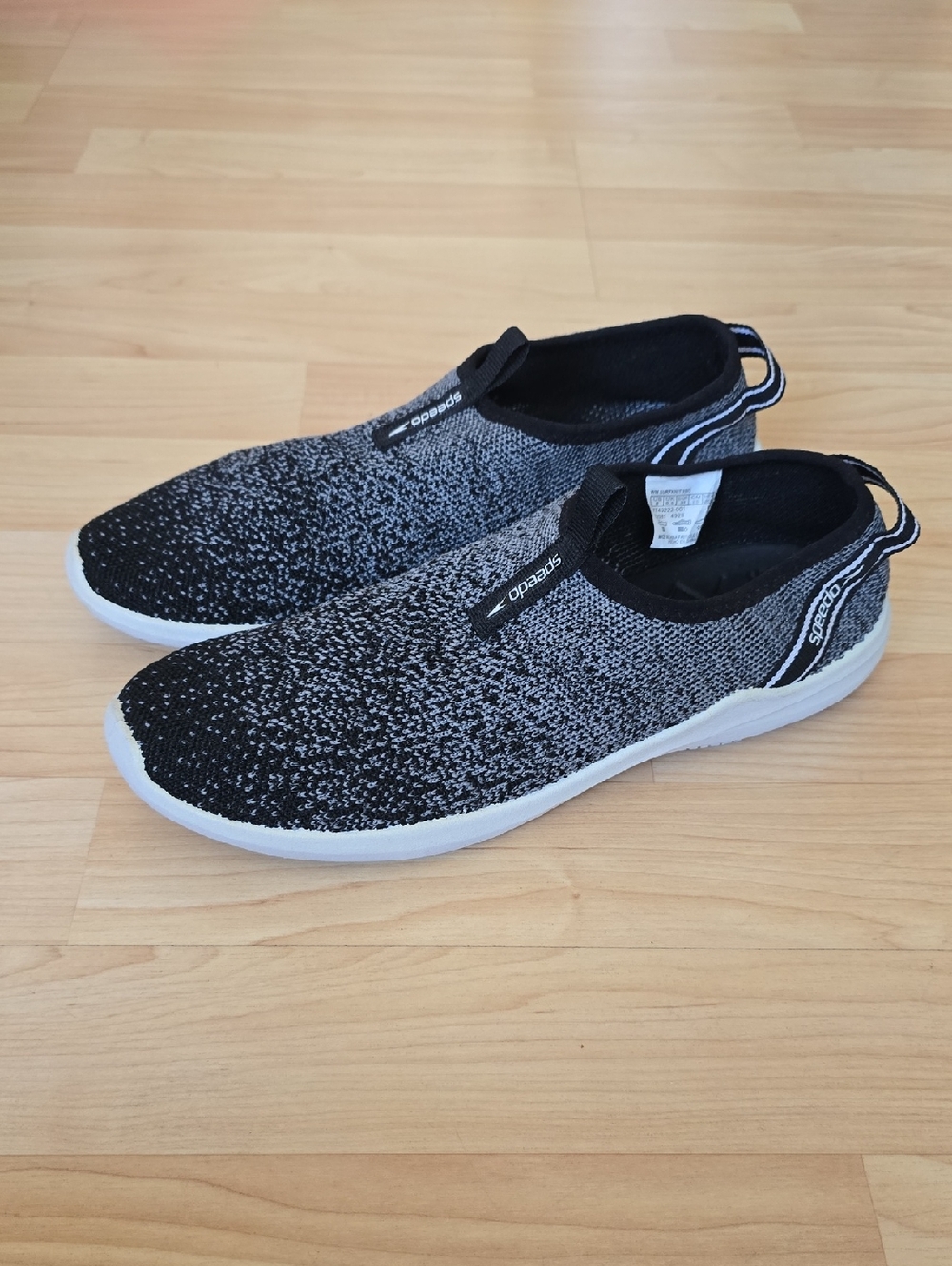 Speedo Women's Water Shoe Surfknit Pro Athletic Shoes Size 8 US Black